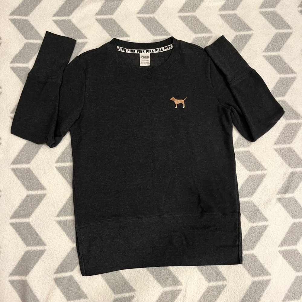 Pink light weight sweatshirt in dark gray